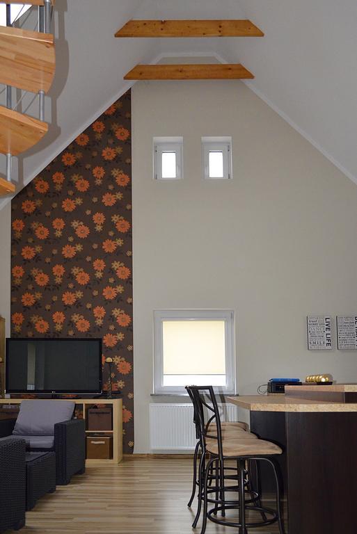 Apartament Dzierzoniow Daire Oda fotoğraf